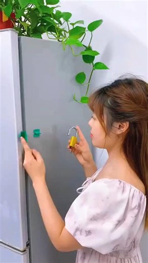 Lock Fix 🔐 || Carriage House wooden artist || #cartoon #shortvideo