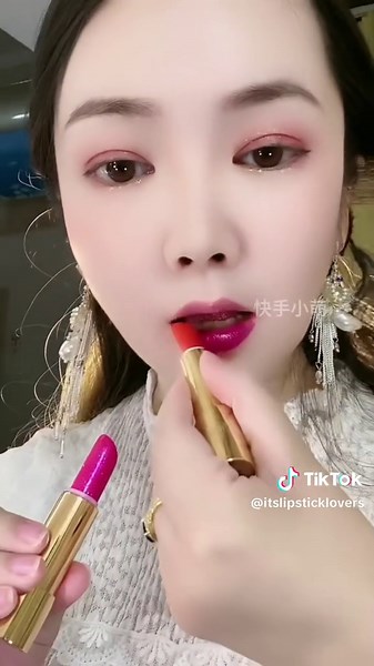 Lipstick Tutorial, Lips Hacks #foryou #lipsticks #foryoupageofficiall #unfrezzmyaccount #foryoupage #lipstickchallenge #usa_tiktok #lipstick #trending #viral #viralvideo #fyp