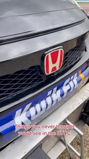 Things you never thought you’d see in the #BTCC… #Racing #Motorsport #Speed #Cars #carsoftiktok #legend @BTC Racing
