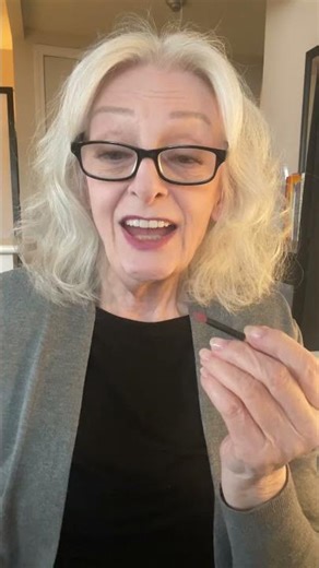 Lip Liner Mistake? Try This Instead | Better Definition, No Bleeding #LipTip #liplinerhack #lipliner