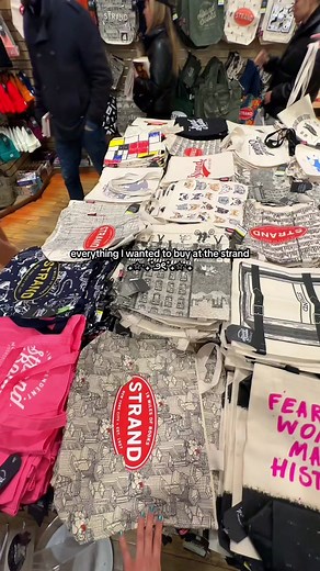 The Strand is an iconic independent bookstore in New York thats was born in 1927! With over 18 miles of books on display, it houses the largest collection of books in nyc. I always support local and indepdent bookstores so im so happy to get a chance to stop by and pick up a book! Here are a ton of souvenirs you can buy such as the iconic strand tote bags, stickers, pins, cards, mugs, shirts and so much more! Check out my NYC series here (moma) @Lan-Anh ☻ AR Food Travel (little island) @Lan-Anh 