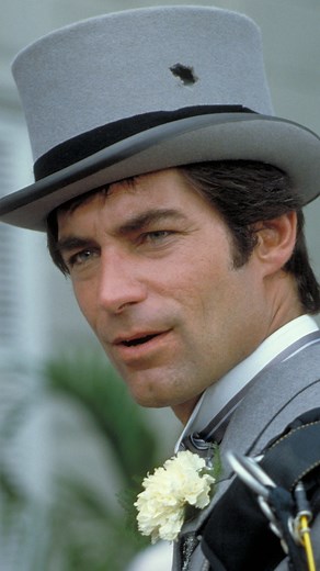 Wedding season has landed. James Bond (Timothy Dalton) parachuting into Felix Leiter (David Hedison)’s wedding in LICENCE TO KILL was filmed on this day. #LicenceToKill #TimothyDalton #JamesBond | James Bond 007