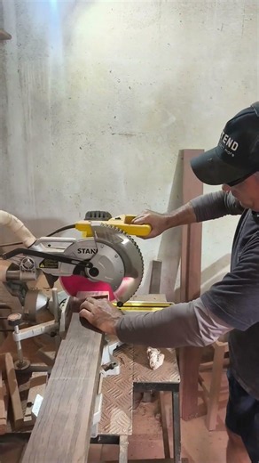 Aparando PEÇAS de demolição para fazer pé de mesa #woodworking #diy #tools4life