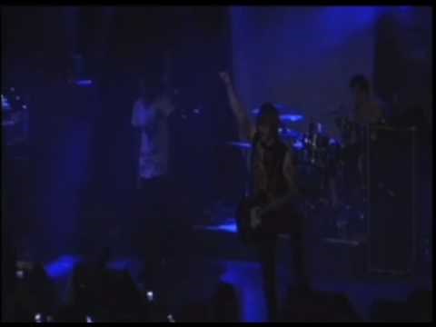 Bring Me The Horizon - "Chelsea Smile" Live