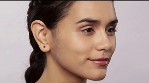 Finishing Touch Flawless Dermaplane Glo TV Spot, 'Brighter, Smoother, Younger Skin'