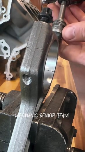 160K views · 715 reactions | Engine connecting rod fitting? | Mechanic Senior Team | Facebook
