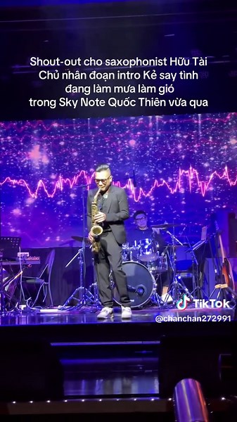 Kẻ Say Tình: Hữu Tài và Sự Nổi Bật của Saxophone