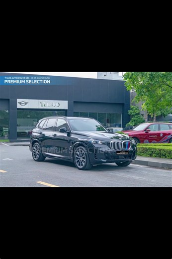 Ngày cuối tuần Xin phép lên cho mọi người 01 deal cực hời, cực hot BMW chào bán chiếc BMW X5 Msport LCI 2024 đăng ký 2025, ODO 5000km BMW X5 được mệnh danh là The Boss với sự đa dụng và là sự kết hợp hoàn hảo giữa thể thao và sự sang trọng Liên hệ ngay với Mr Lượng để xem xe 088 630 6888 Trân trọng#bmwx5 #bmwx5m #bmwx3allnew2025 #bmw
