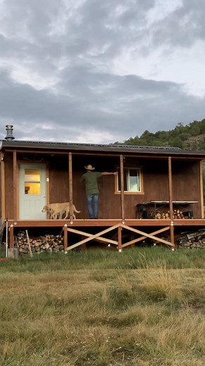 😂 Line dancing the Ho Down with some of the cutest best looking blond girls around at my tiny home. What you do when you are by yourself at the ranch. #blonde #hodown #dance #fun #ranch #tinyhouse @bigmucci @elektrohorse | Eric Dodge