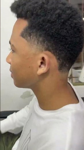 Darle forma al cabello afro es una maravilla 🤩🤯 A quien más le gusta ? #barberos #barberosdelmundo