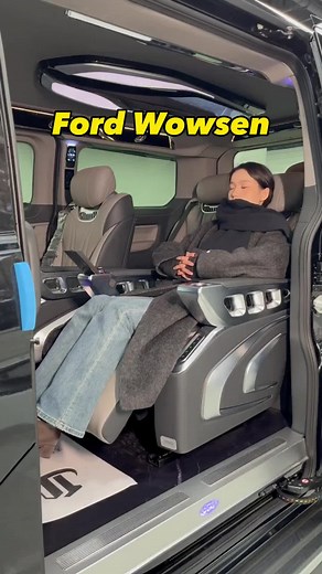 Ford Wowsen Black Knight Minivan #van#mpv#luxurycars