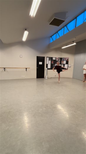 ZARA LIM | Kwan Studio Ballet on Instagram: "Hi guys! I’ve been teaching this step in class recently and I call it entrelacé, and students will always be like ‘what did you call it?! It’s called X name’ I trained in Russian Vaganova style at Aus Ballet School (Ms Irina and Mr K were brought out from Vaganova academy to develop the curriculum for ABS) and I also did teacher training in Vaganova style, and this step is called entrelacé in Vaganova. I did a quick google, and looks like other method