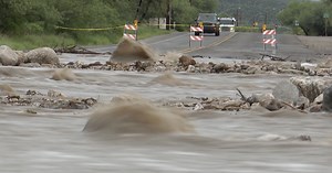 Sabino Canyon residents excited by flooding, despite road closures