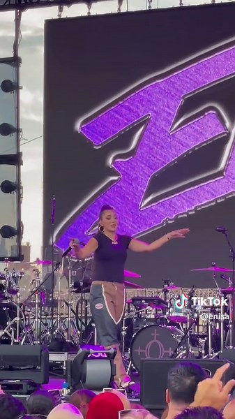 Muah 💋: Enisa's Musical Masterpiece