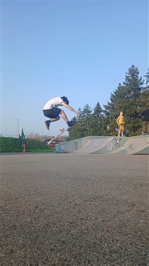 inward heelflip/ pressure flip #skate