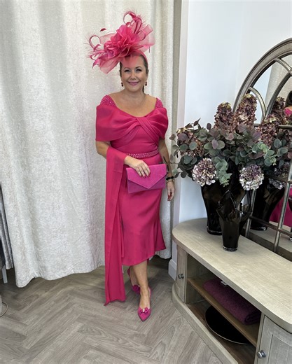 Sandra’s 5@5 this evening, as promised we have part 2 of the beautiful New Season Occasionwear which has just arrived 🩷✨ Shop Now > Look 1 Dress - https://tinyurl.com/bdz2k4tw Bag - https://tinyurl.com/28uh7z9s Shoes - https://tinyurl.com/8zzza352 Look 2 Dress - https://tinyurl.com/454kdnmt Bag - https://tinyurl.com/3syumtvx Shoes - https://tinyurl.com/4yyh92tr Look 3 Dress - https://tinyurl.com/yeykytc6 Bag - https://tinyurl.com/4c4p33mw Shoes - https://tinyurl.com/3z3k8n3k Look 4 Dress - http
