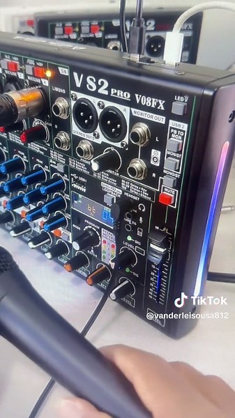 Entendendo a Microfonia: Dicas e Diferenças de Microfones