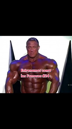 Entrenamiento de brazos al estilo Markus Rühl