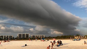 AMAZING MOTHER NATURE! Just another day in Florida! Check out this video of an amazing cloud that WFLA News Channel 8 viewer Stephen Snell sent us. He recorded the video yesterday afternoon at Siesta Key Beach in Sarasota. @WFLA Leigh Spann says it's technically a shelf cloud. Shelf clouds are usually attached to the base of a parent thunderstorm cloud. wfla.com/weather | WFLA News Channel 8