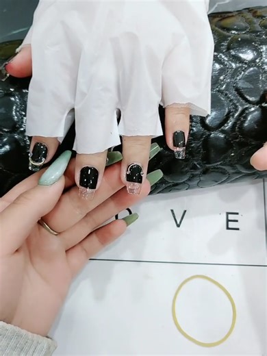 Simple Nail Art Design Tutorial for Beginners