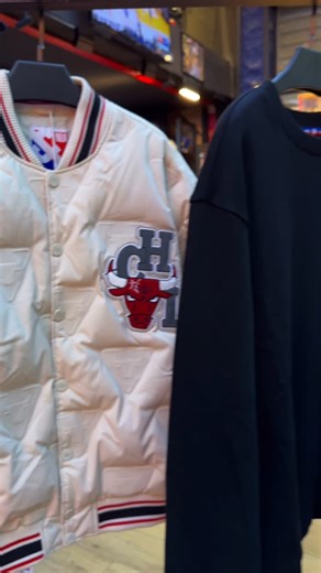 Nbashop.lb on Instagram: "Official NBA Chicago Bulls Apparel 🔥 Available only at NBA Store Lebanon @nba_shop_lb 🏀"