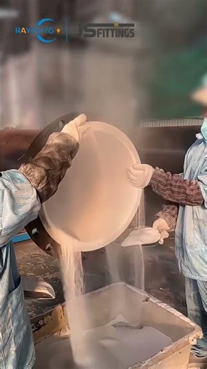 What Happens When You Fill a Giant Pipe With Powder?