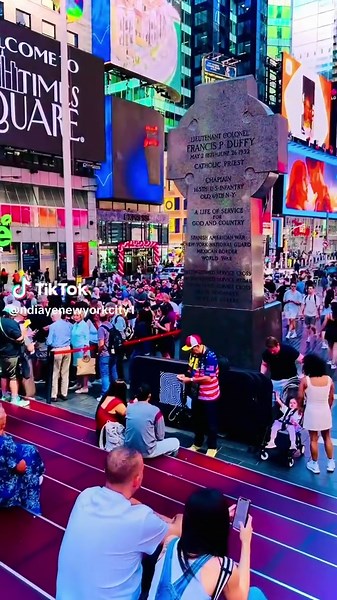 📍Time Square, New York City😻#foryouu #viralvideo #cityvibes #manhattan #tiktok_usa🇺🇸🇺🇸❤️