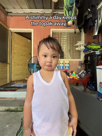 Fun Shimmy Dance with Toddlers: A Hilarious Moment