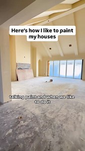 🔀 Every contractor has their own way of doing things. That may be from past experiences, preferences of their trade partners or just trying to make the schedule work. For paint, I have found it to be much easier to prime early and paint late. This allows for trades to keep moving, repair all the blemishes and then finish the house off with a fresh coat of paint. What are your thoughts? 👉 Looking to get more insight like this on your project? Comment “BUILD KIT” to grab our Starter Kit or jump 