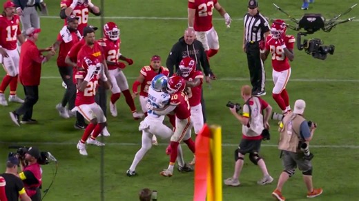 Branch ignites end-of-game scuffle on SNF