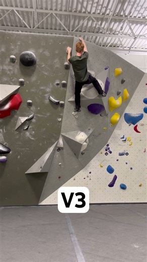 Overhang corner #bouldering #climbing #boulder #rockclimbing #climb #v3