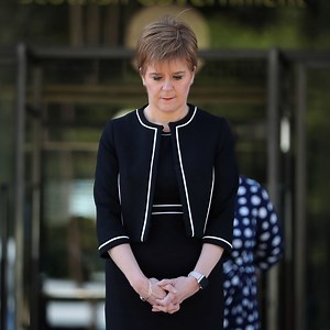 A minute's silence has been held across Scotland to commemorate frontline workers who have died with coronavirus. More ➡️ bbc.in/35ab6K7 | BBC Scotland News