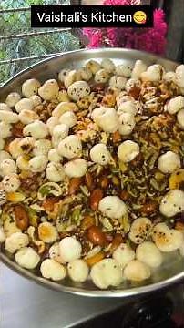 आता कुठे थंडी सुरू व्हायची वाट बघायची | हिवसळ्यातच खाऊ मेथी लाडू | MethiLadoo #shortsfeed #laddu