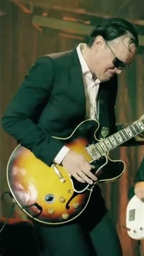 Joe Bonamassa Official - "Boogie Woogie Woman" - Live At The Greek Theatre