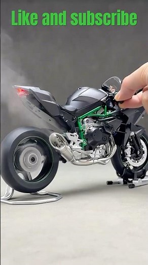 Realistic Miniature Motorcycle Model in Action! 🏍️🔥 Motorbike
