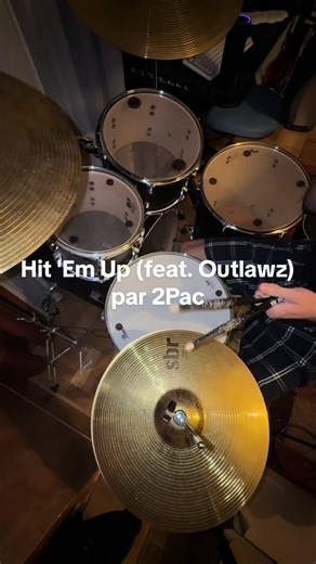 Hit 'Em Up by 2Pac Featuring Outlawz