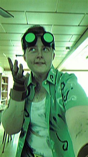 MUQJAJAJH: Batman Cosplay Inspired by The Riddler