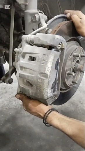 auto mechanic Lexus GS 350 brick replacement