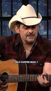 Brad Paisley sings his new song, "That Crazy Elf (On The Shelf)" 🎶
