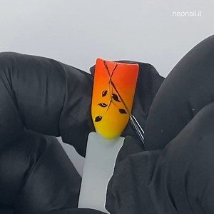 66K views · 514 reactions | Prendi spunto da questa Nail Art e sprigiona la tua fantasia! Con NeoNail avrai gli strumenti giusti. Visita il nostro sito www.neonail.it Scrivi cosa ne pensi! | Neonail Expert Italia | Facebook