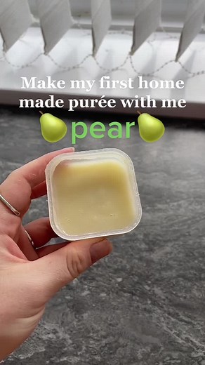 A quick step by step on making puree at home 🍐 this was my first go and it was so easy! More recipes and tips to come! #fyp #foryou #foyoupage #weaning #pureeweaning #weaningbaby #babyweaning #babypureeidea #homemadepuree #pureedfood #babyfood #babyeating