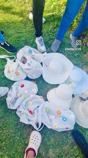 𝕁𝕒𝕪 / 𝔽𝕠𝕠𝕕 𝔹𝕝𝕠𝕘𝕘𝕖𝕣 ✨ on Instagram: "💞POV: You planned a simple girls trip and it turned into your favorite memory ✨ . Dubai winter is HERE and we said ladies trip loading… 💃❄️ . Packed our bags, drove from Dubai to Long Beach Campground, RAK and OMGGG ~ it was lovely 😍🔥 . Cozy tents? ✅ Beach views from our tent? ✅ Cool breeze + chill vibes? BIG YES 🌊⛺ . Sunset walks, sunrise moments, laughing non-stop, main-character energy all day 🥹✨ Evenings were a whole vibe ~ campfire 🔥,