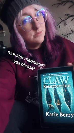 Just some prehistoric madness in the middle of winter! And here I thought a cougar outback was unsettling 😅 It's your basic chaos with characters that we know and love, annoying cliffhanger though... So I will sit back and wait for a fourth one to be written. #prehistoric #thrillers #creaturefeature #bookreview #booktok