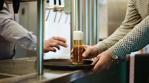 1.2K reactions · 310 shares | Willkommen zurück! Die Gastronomie in der Altstadt Salzburg hat wieder geöffnet! | Altstadt Salzburg | Facebook