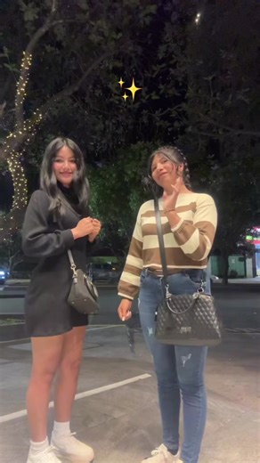 Bailes de amigas en disco con Mily y su super amiga