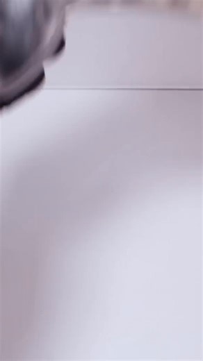 3.9K views · 45 reactions | Can I fix this broken Xbox controller? #XboxRestoration #RetroGaming #ControllerRepair #DIY #GamingCommunity #RepairTips #TechRestoration #VintageGaming #GamingDIY #NostalgicGaming | OddTinkering | Facebook