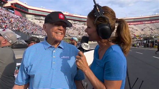 Joe Gibbs shows family's importance in Victory Lane