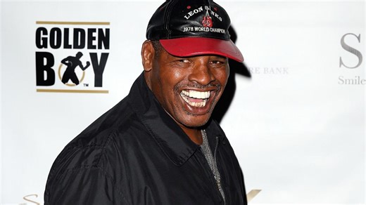 Leon Spinks takes on Muhammad Ali in 1978