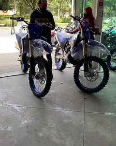 1.2M views · 30K reactions | Miren pues estos aparatos tan azarosos que recibimos hoy señores. 朗朗朗朗朗朗朗朗朗朗朗 #yz25f #yz250 #yz125 #yz65 #yz85 #motocross #enduro #stunt #stuntmedellin #stuntlife #moto #motos #yamaha #motowork | Motowork | Facebook