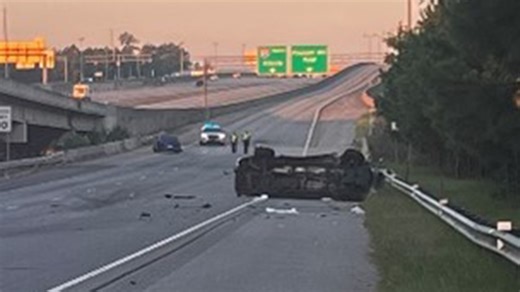 Disturbing images of car wreckage after 5 people were killed and 3 hurt